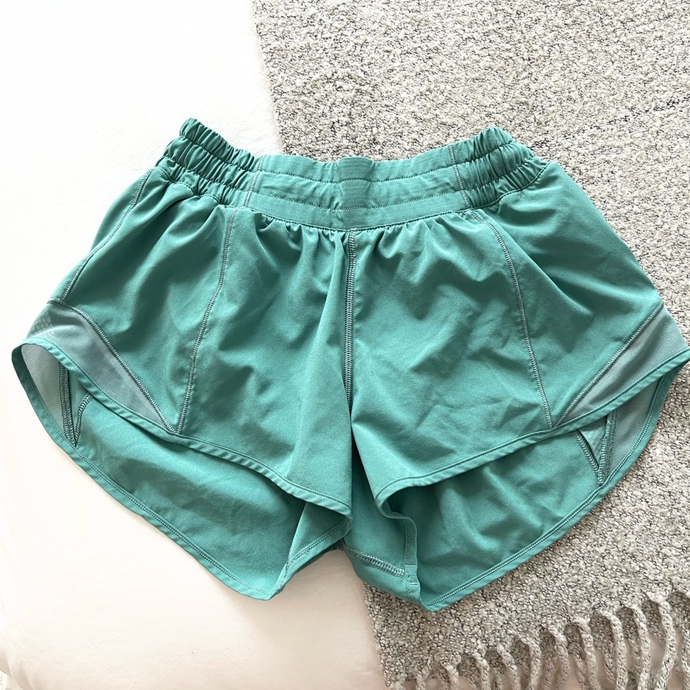 Lululemon Hotty Hot shorts